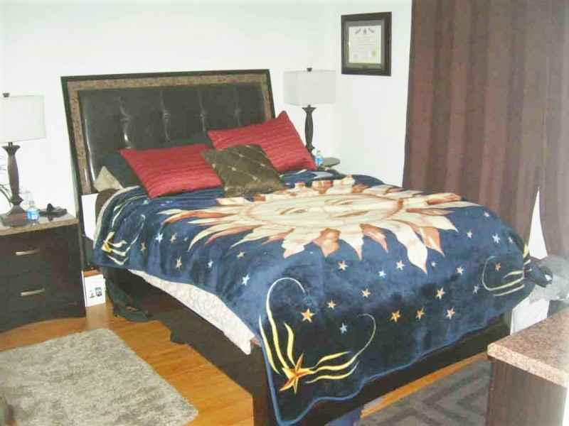 108 N Hayworth Ave - Photo 6 of 21