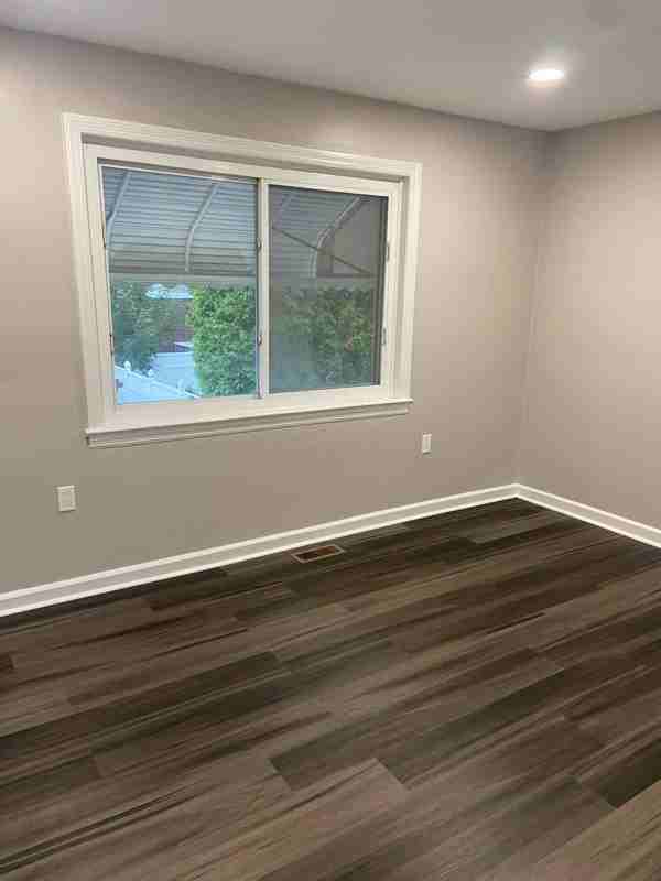 730 N Manhattan Ct - Photo 2 of 6