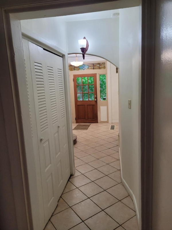 143 Cape May Ave - Photo 6 of 20