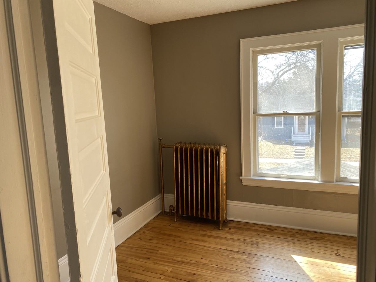 3112 E 33rd St #NA - Photo 3 of 13