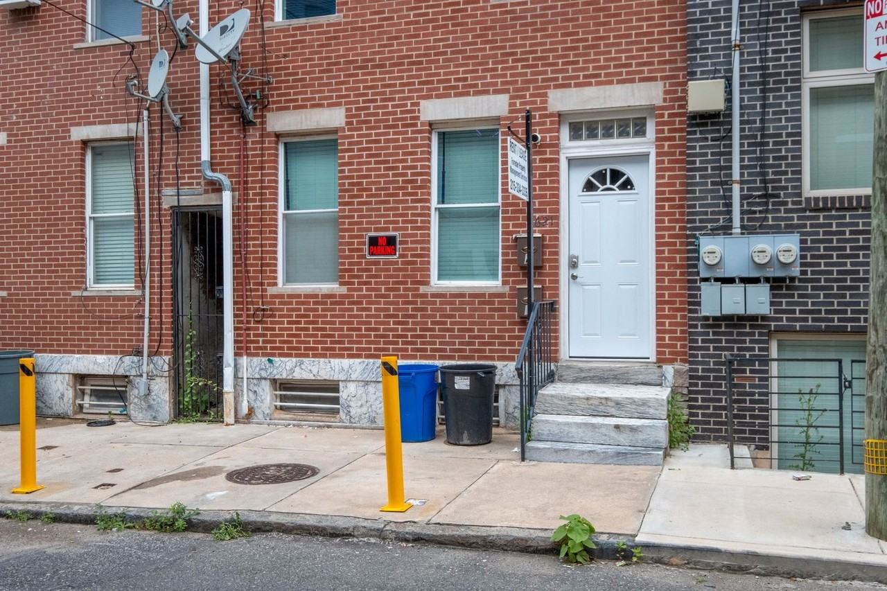 1621 Ogden St - Photo 2 of 26