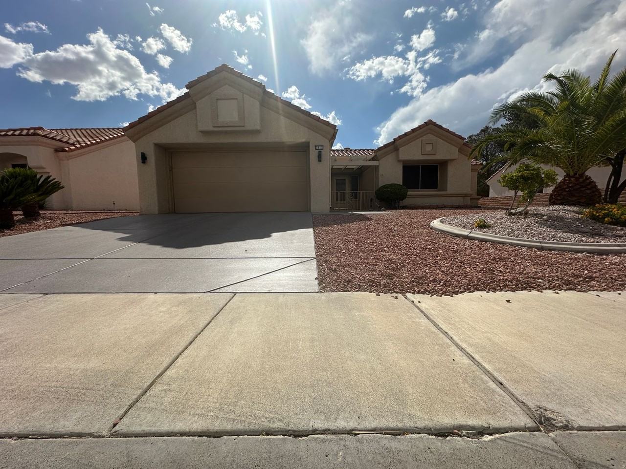 3013 Hawksdale Dr - Photo 3 of 13