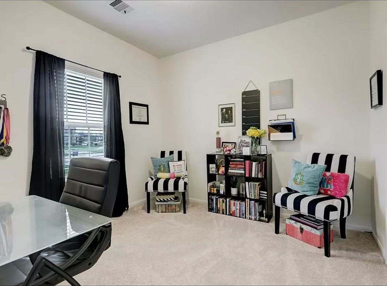 3426 Water Lilly Way - Photo 2 of 12