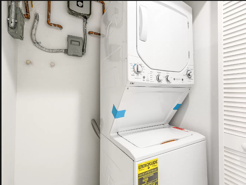 1827 Nw 68th St #1 - Photo 7 of 12