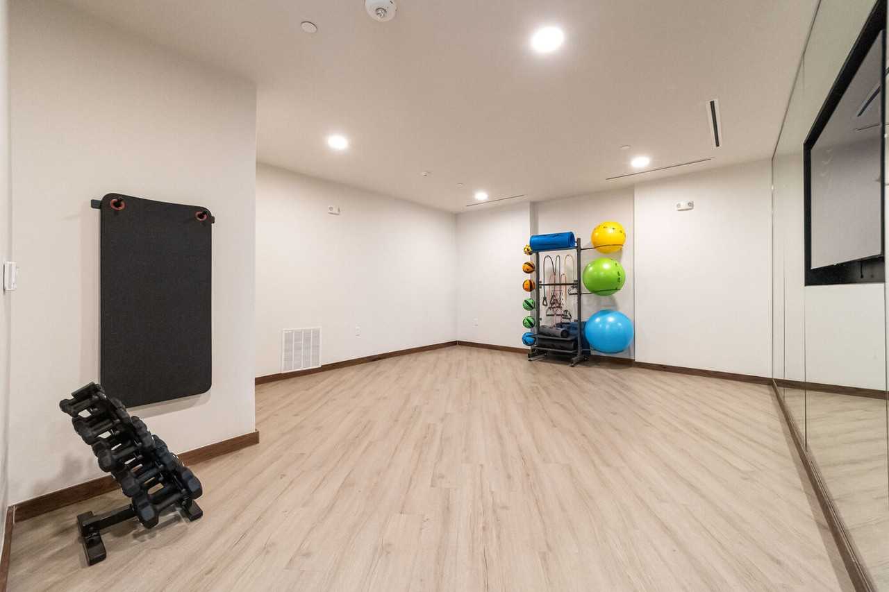 E Main St #3818C - Photo 5 of 23