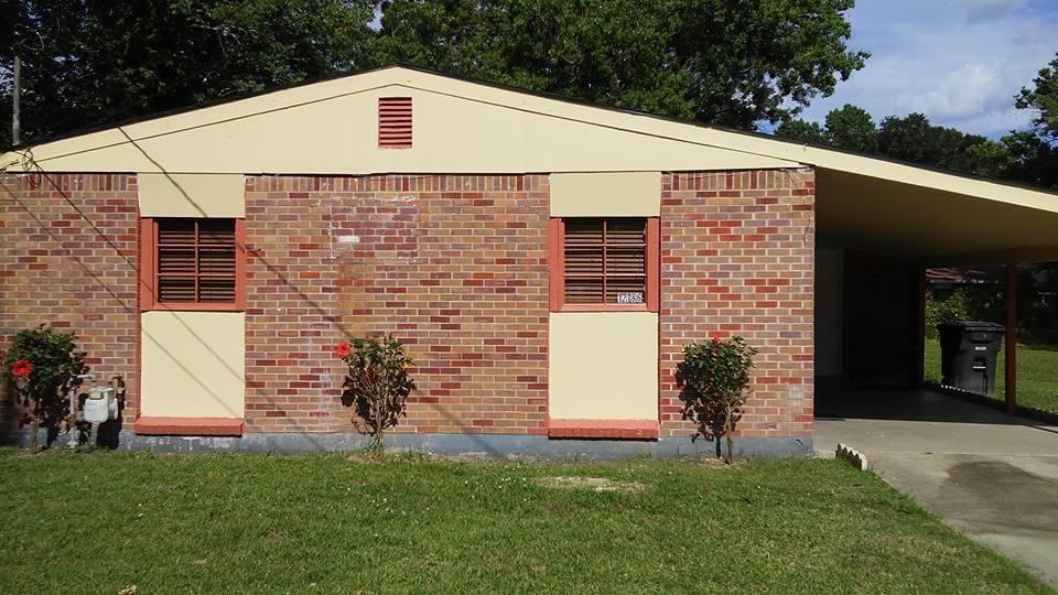 12186 Leonidas Dr #NA - Photo 2 of 3