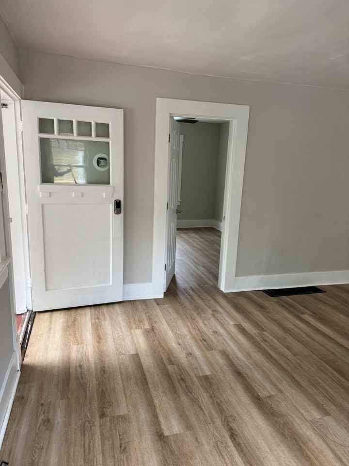 1513 W Forest Ave #NA - Photo 2 of 4