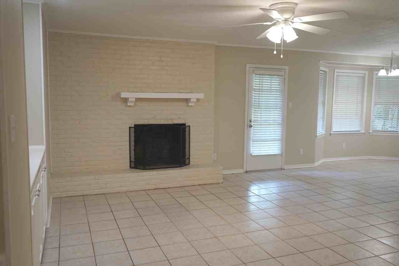 3507 Silverwood Dr #NA - Photo 5 of 23