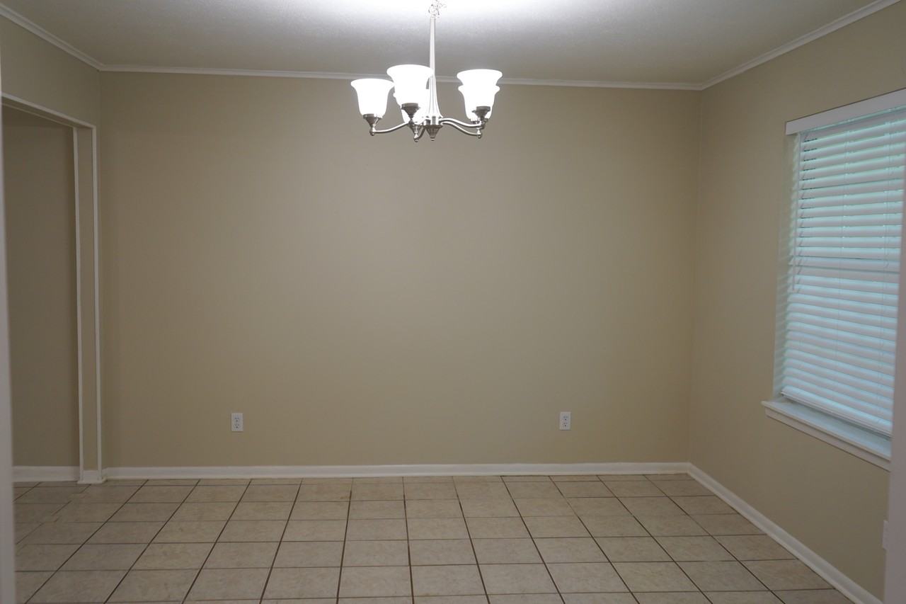 3507 Silverwood Dr #NA - Photo 7 of 23