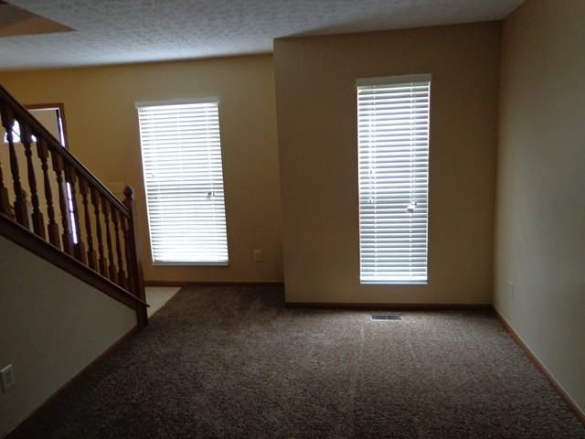 1363 Wild Horse Dr - Photo 2 of 15