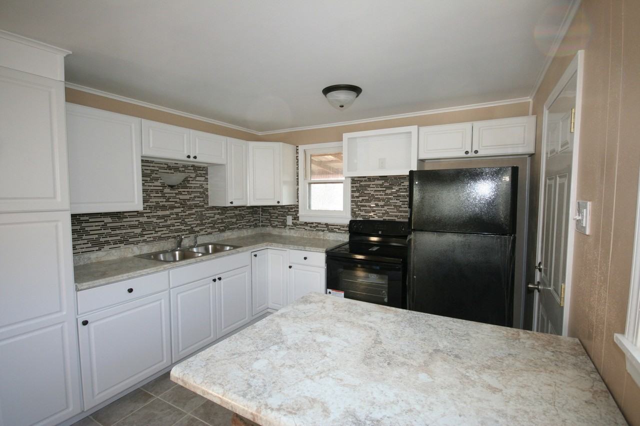 Blair Avenue Duplex - Photo 3 of 10