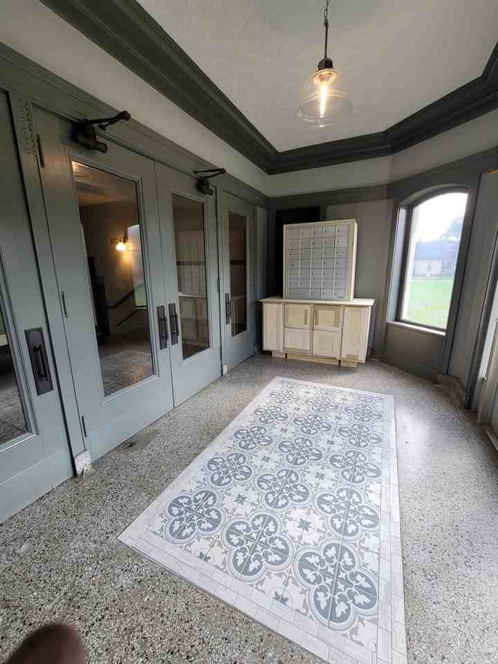 Come Home to Peterson Square Apartments - Photo 3 of 24