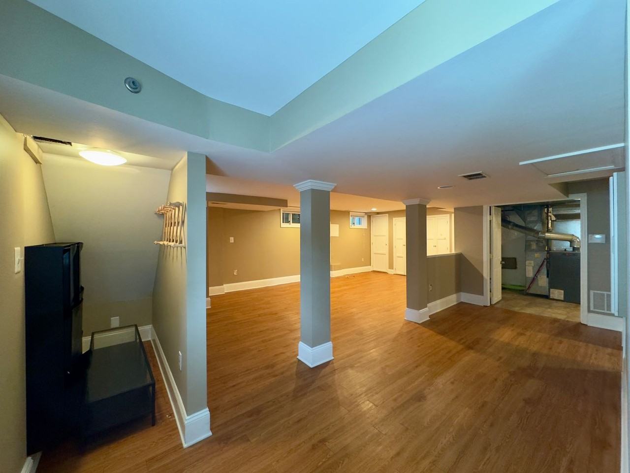 115 E Northern Pkwy - Photo 6 of 50