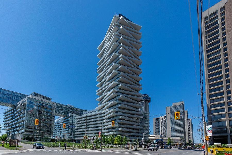 15 Queens Quay E #3405