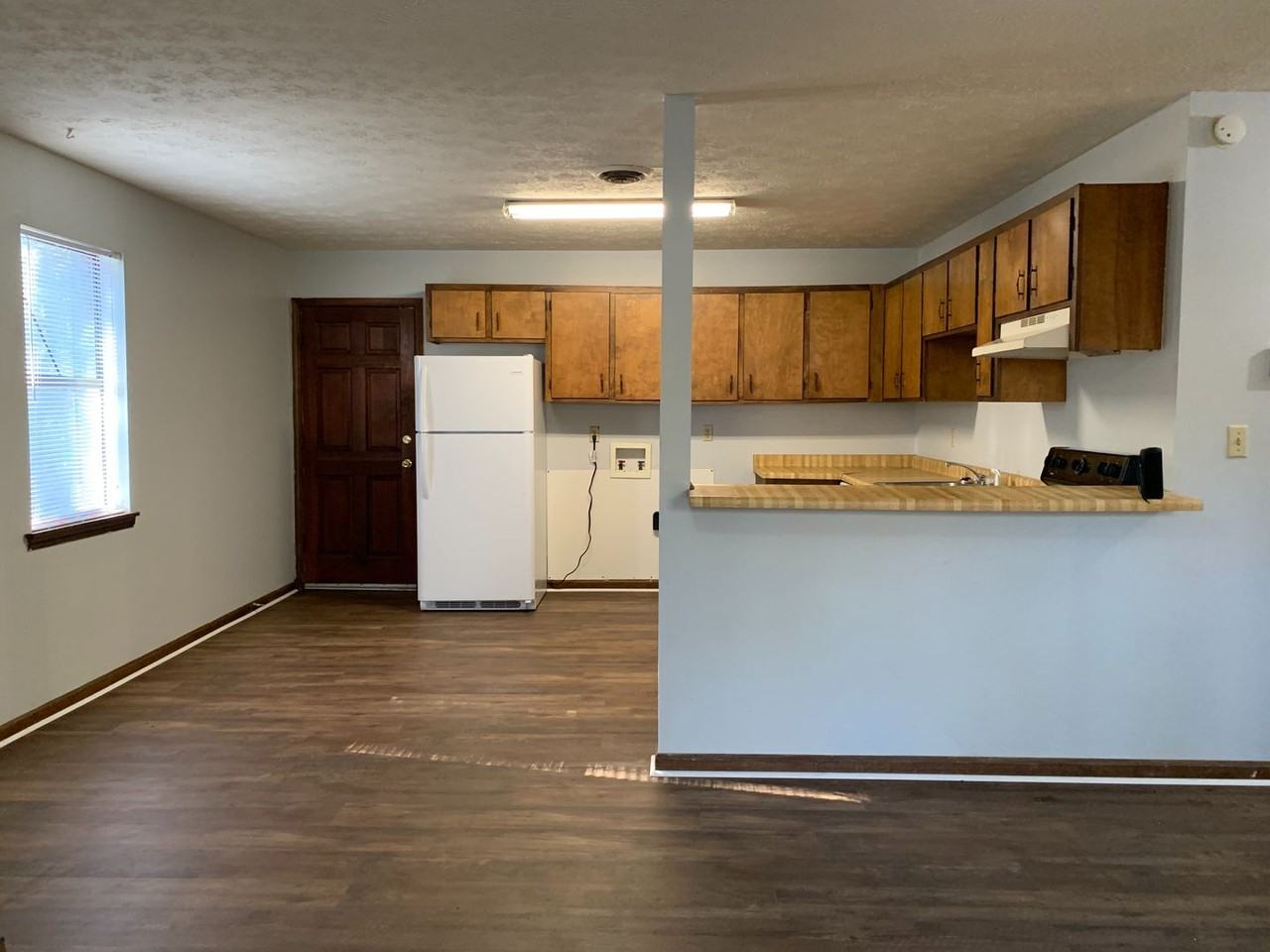 112 Bayberry Ct - Photo 2 of 19