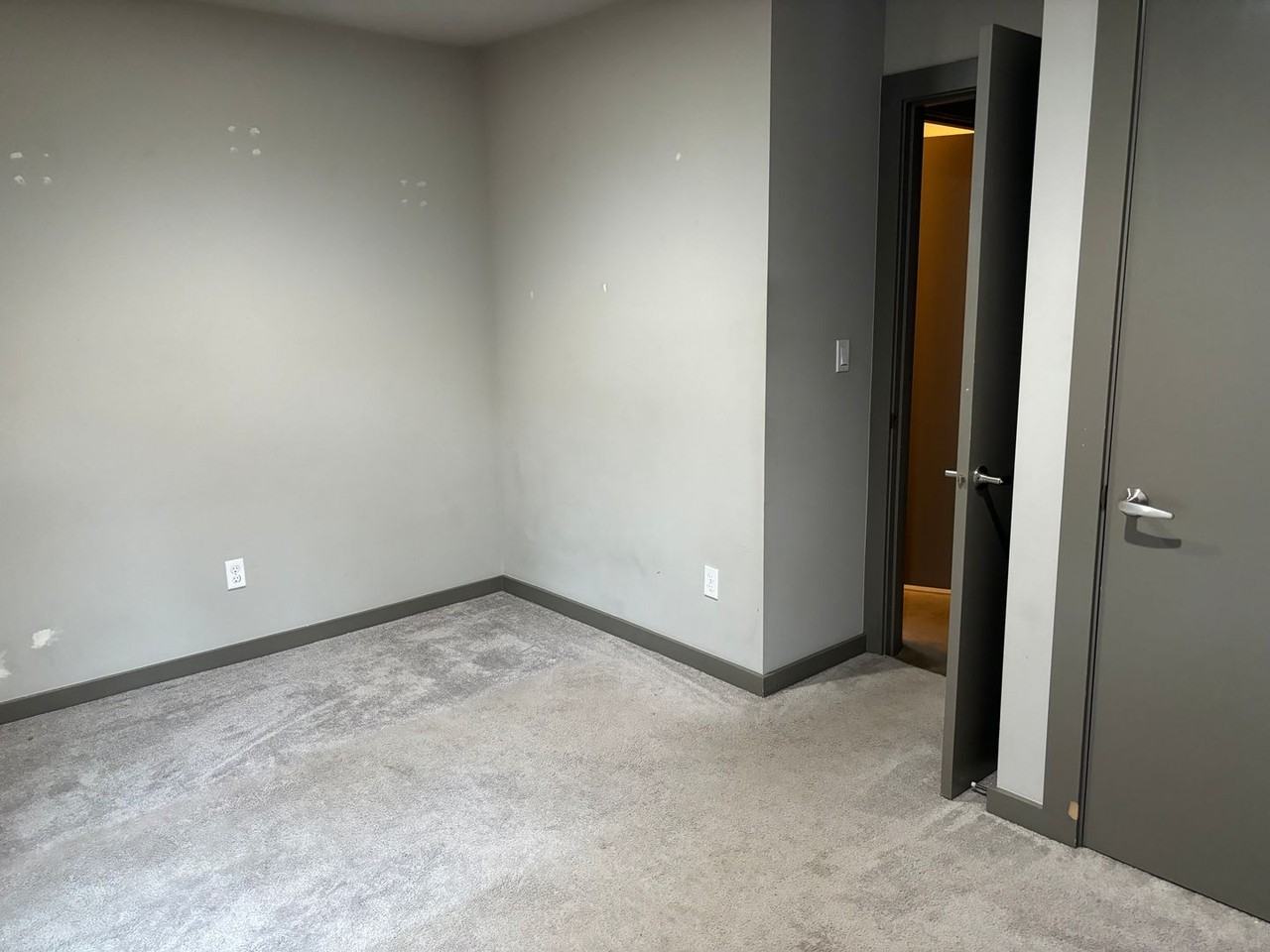 2415 S Norman St - Photo 6 of 18