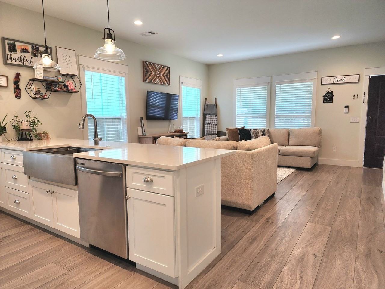 6219 Forest Pines Dr - Photo 5 of 20