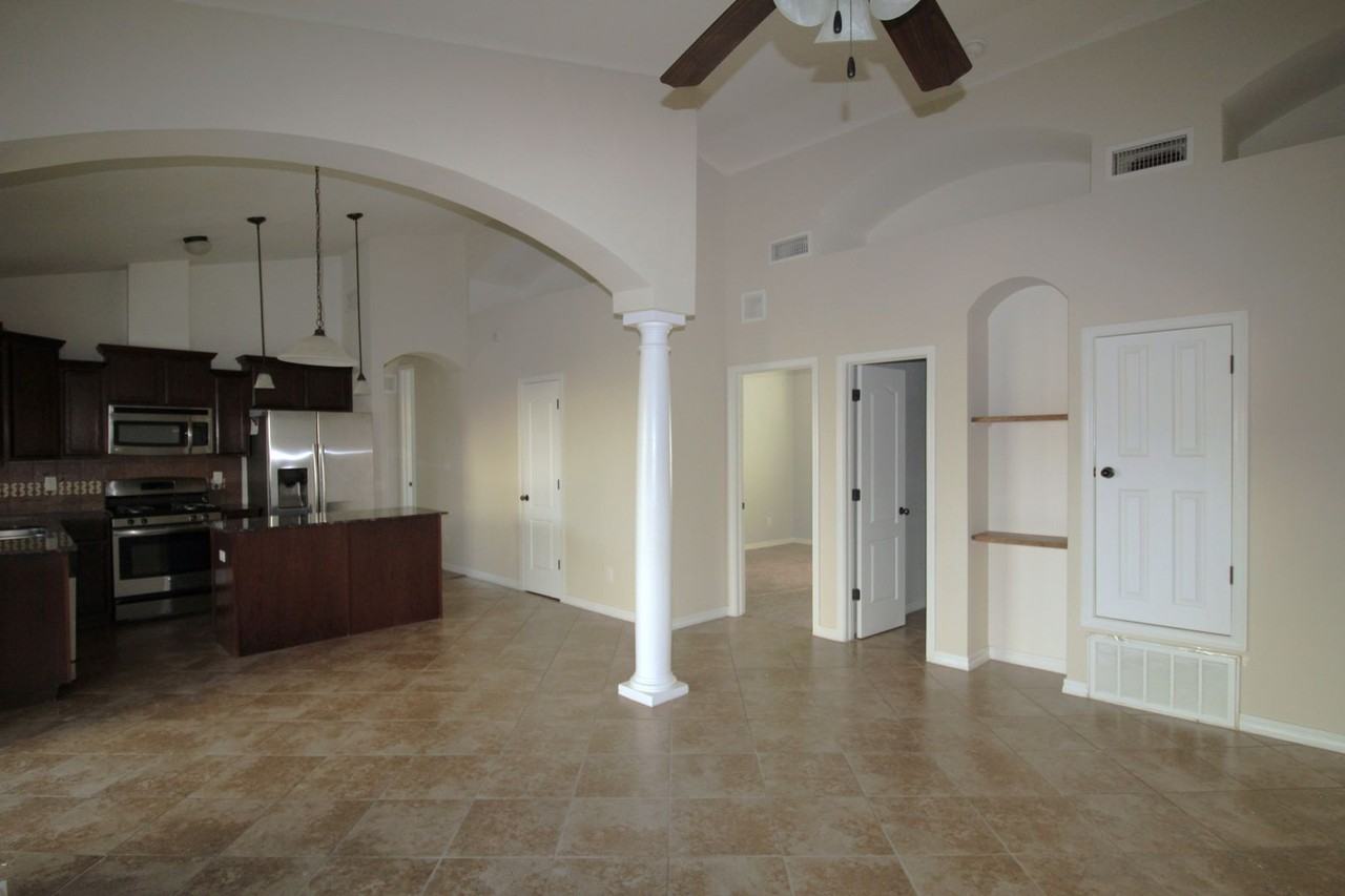 14386 High Rock Dr - Photo 6 of 26