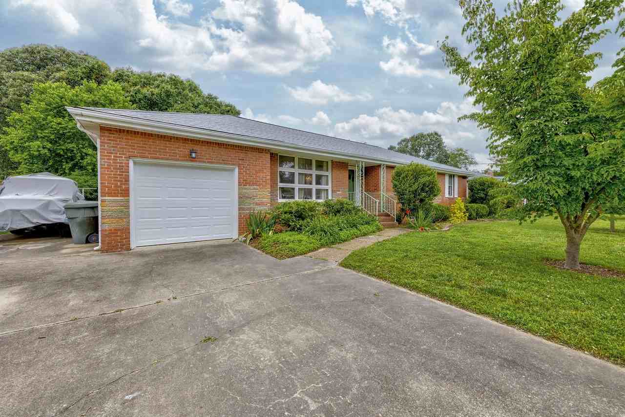 335 Faulk Rd - Photo 3 of 33