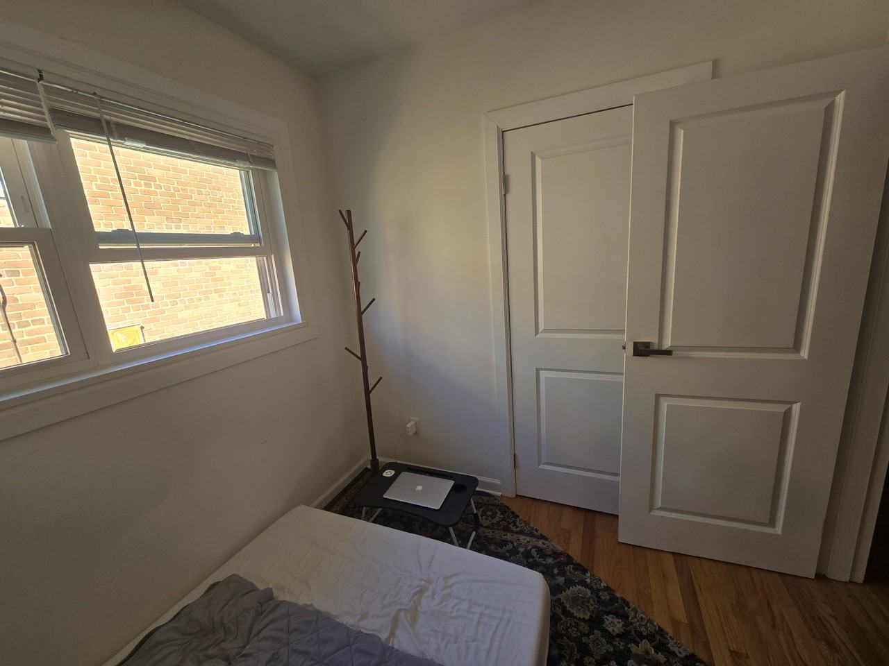 419 Jefferson St Ne #C - Photo 3 of 8