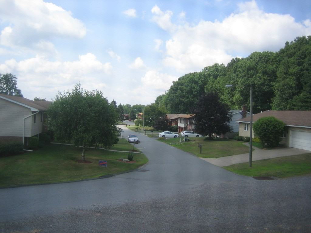 200 Kennedy Dr #4 - Photo 4 of 24