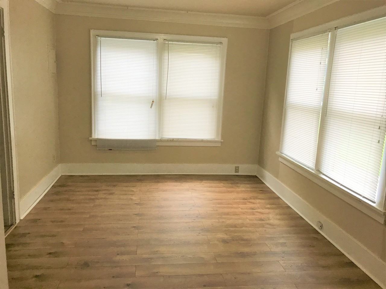 4200 Pasadena Pl Ne #6 - Photo 4 of 10