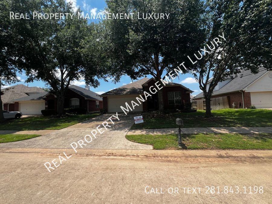 15315 Court Green Trl - Photo 3 of 25