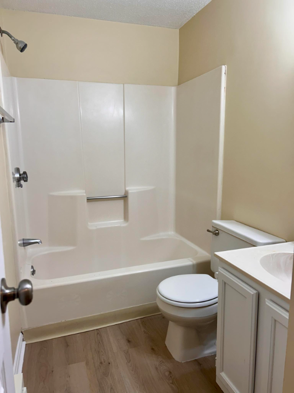 16 Elm St - Photo 4 of 4