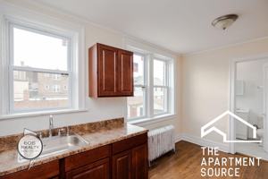 featured image of 5011 W Cermak Rd #28
