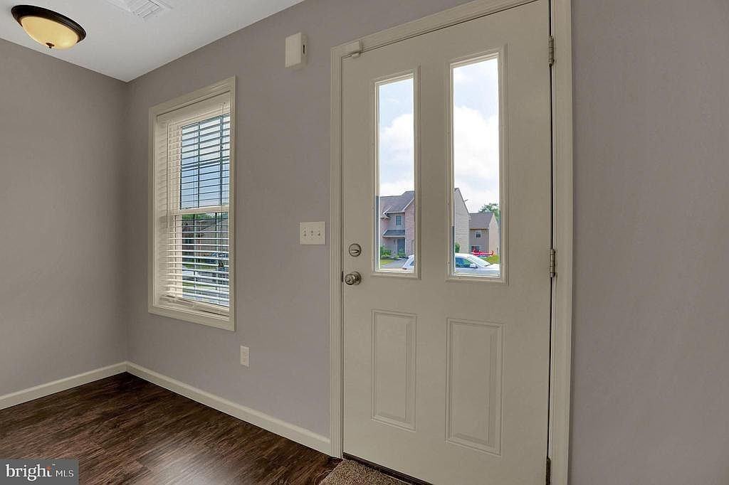 22 Spring View St #1 - Photo 3 of 38