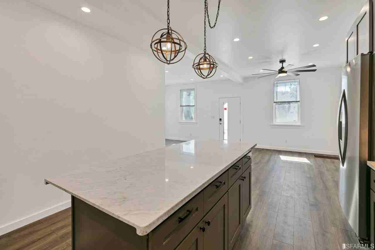 68 Cayuga Ave #1 - Photo 3 of 28