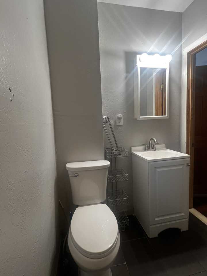 8 Windsor Avenue #1 - Photo 3 of 5