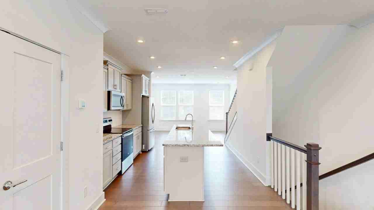 1457 Briar Creek Rd - Photo 7 of 24