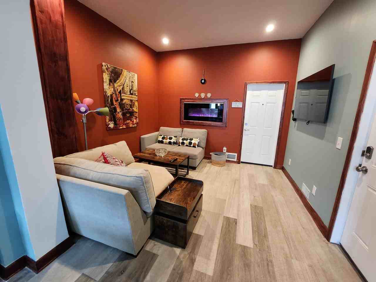 4472 4472 State Road Loft- 2 - Photo 7 of 8