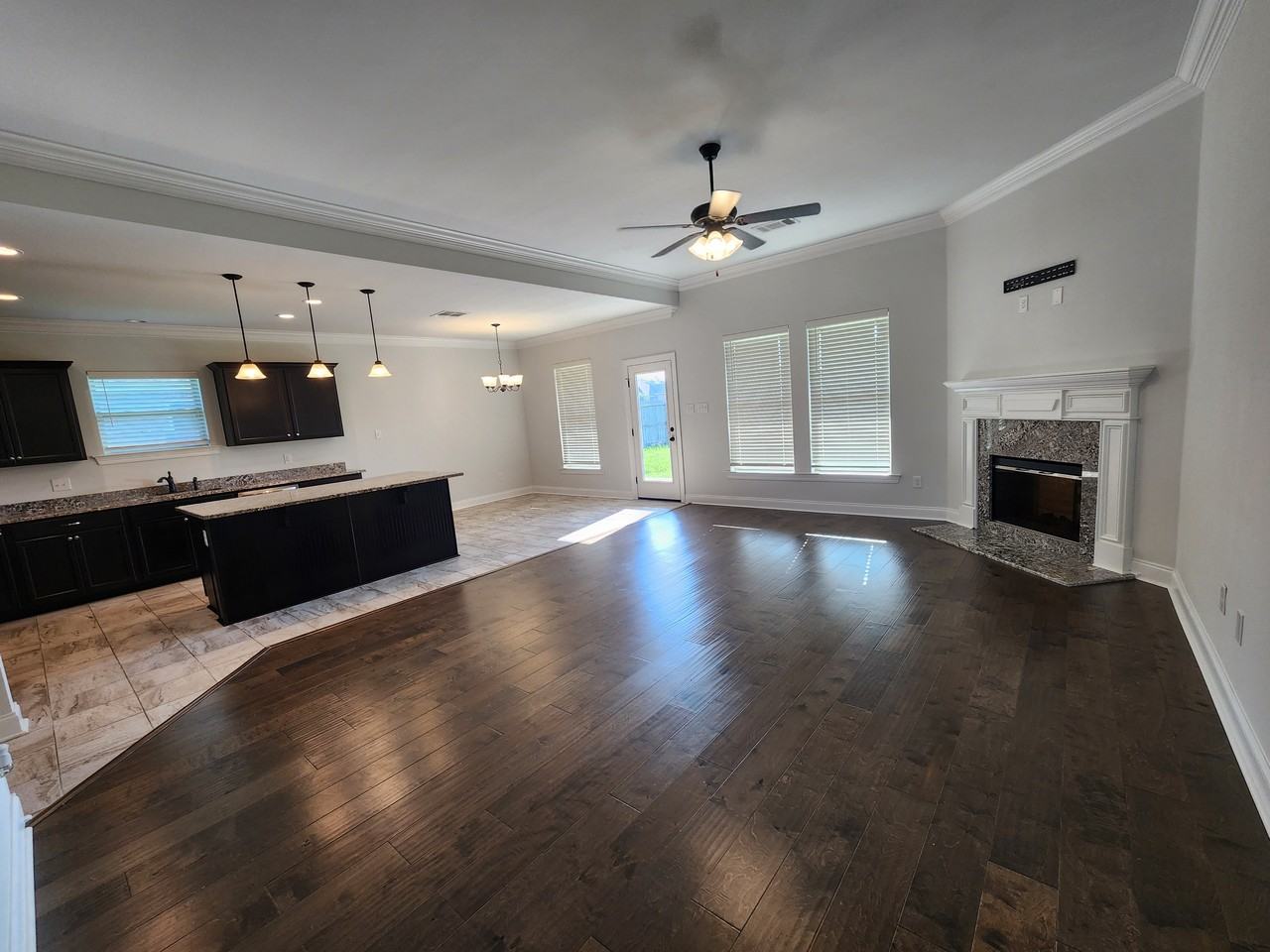 14442 North Swan Road - Photo 2 of 15