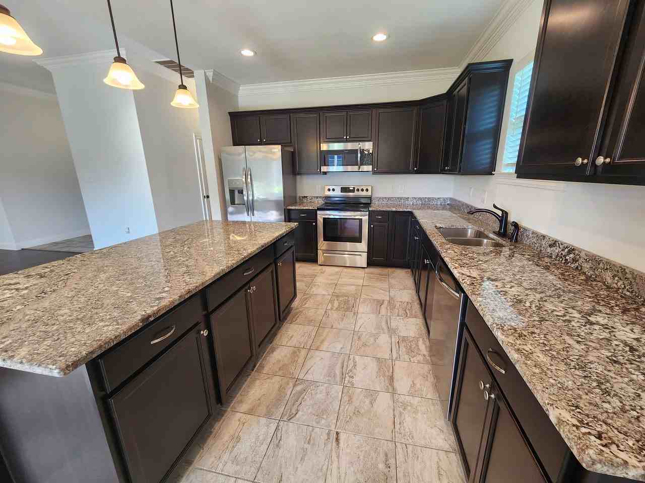 14442 North Swan Road - Photo 3 of 15