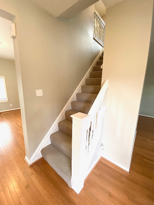 407 Brown Ave - Photo 3 of 20