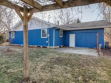 502 E Harding Dr - Photo 2 of 5