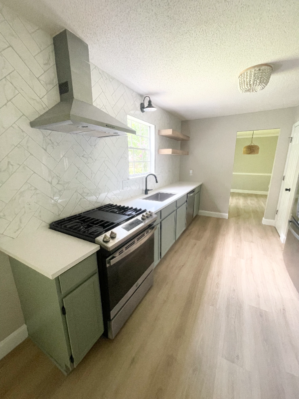 675 Oakdale Ln - Photo 2 of 20