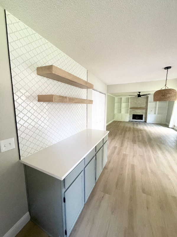 675 Oakdale Ln - Photo 3 of 20