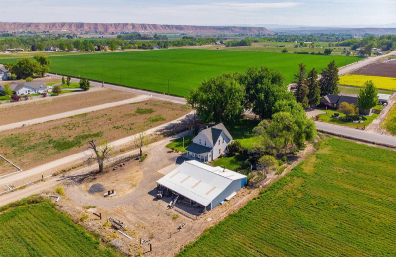 7741 Elmore Rd - Photo 2 of 8