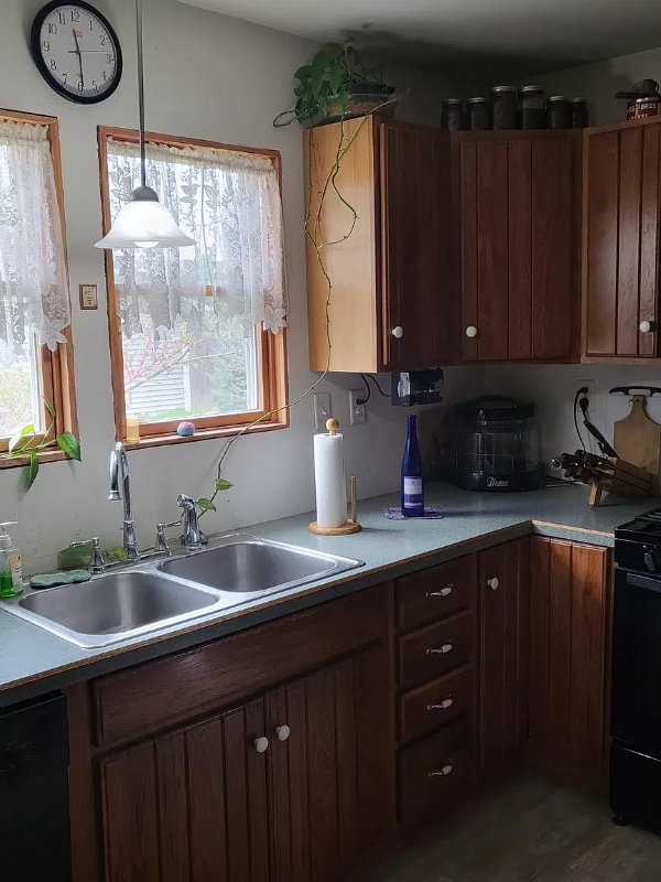 200 N Sycamore Ave - Photo 2 of 19