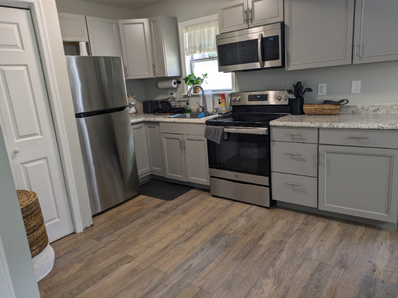 8963 Deerfield Rd - Photo 4 of 20