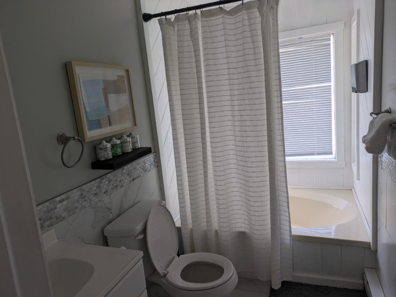 8963 Deerfield Rd - Photo 7 of 20