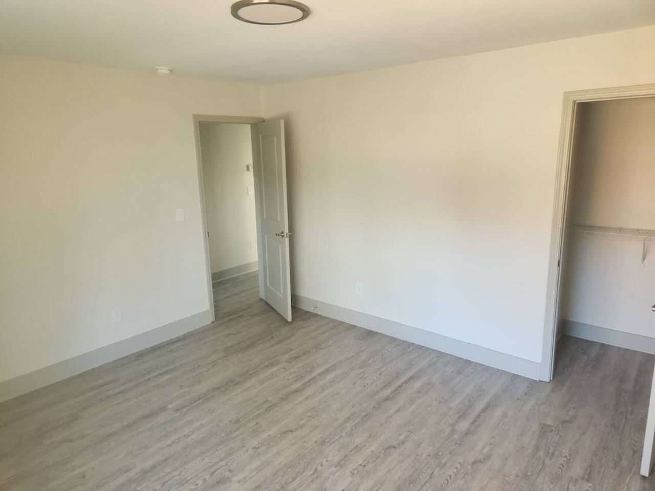 Emory Woods Apartments - Photo 6 of 38
