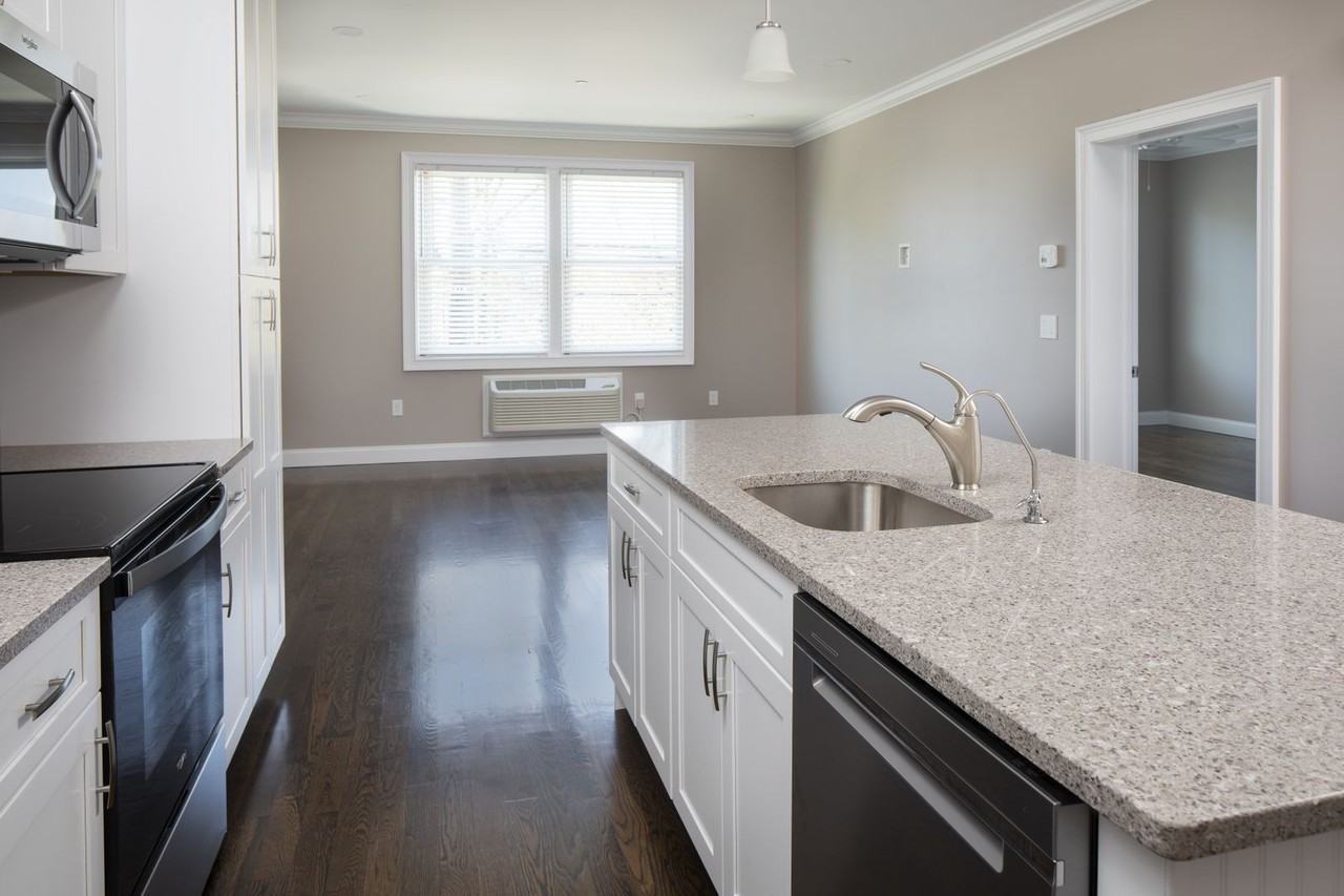 North Washington Square @ Hickory: In - Photo 4 of 28