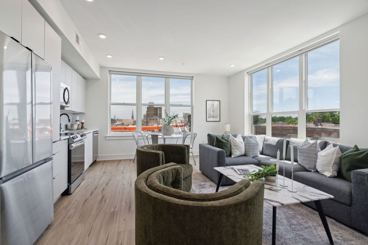 The Ace - Photo 6 of 50