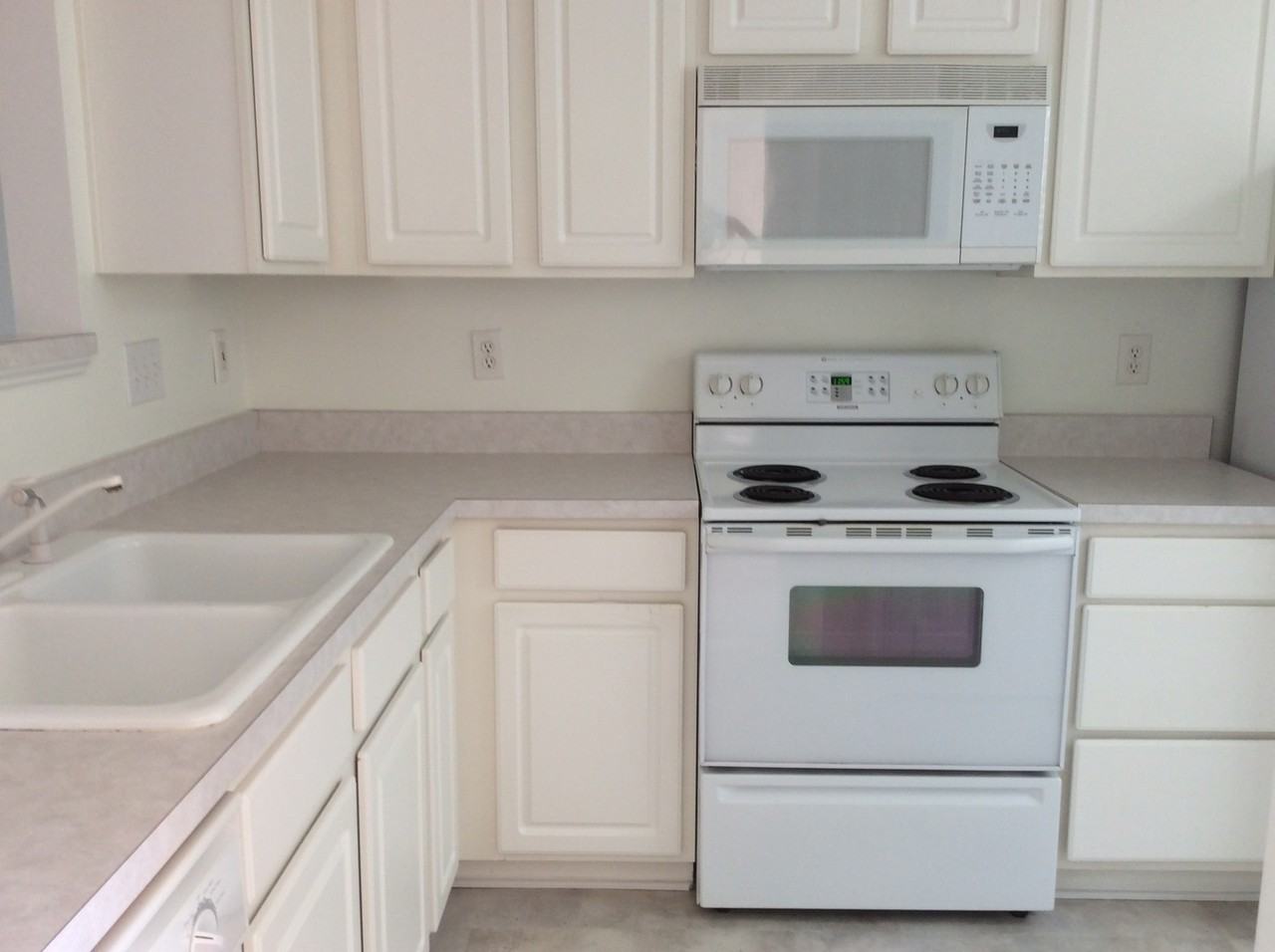 1108 Sienna Sand Way - Photo 2 of 15