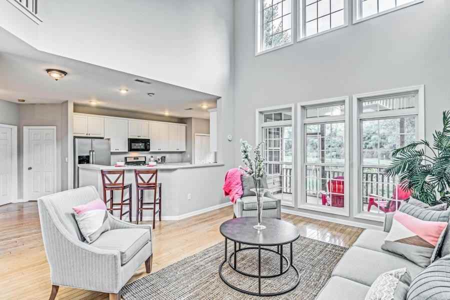 1672 Jorrington St - Photo 7 of 17