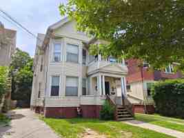 featured image of 1644 Chapel St